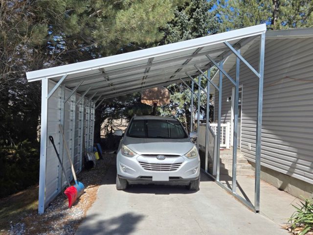 12x20x10-7 metal lean to.
